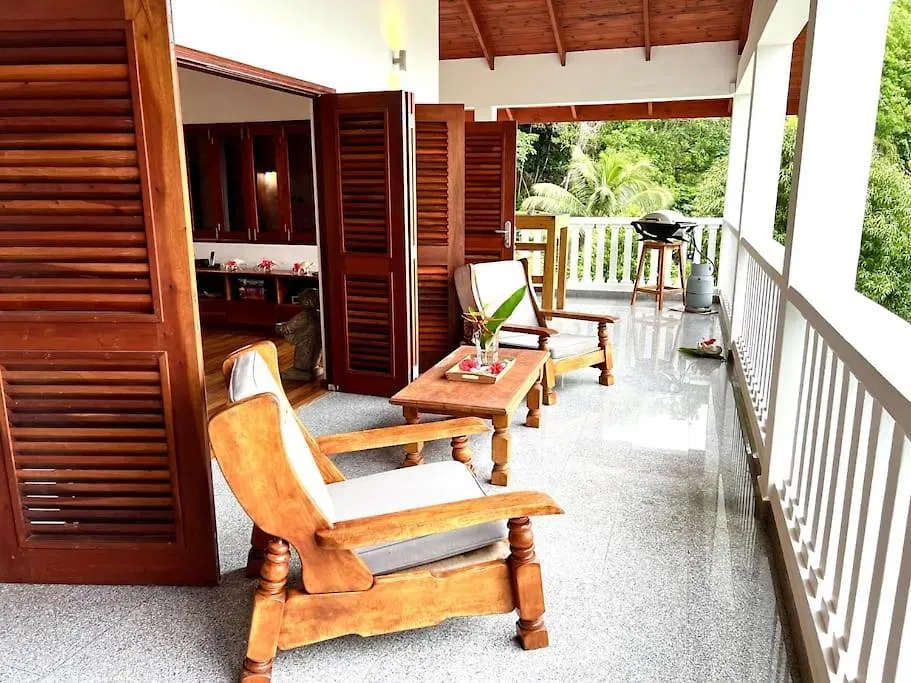 Hilltop South - Villa Bougainville Takamaka
